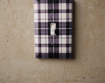 Plaid Light Switch Cover – Modern Farmhouse Switch Plate – Black & White Printed Wall Plate for Bedroom, Bathroom, or Entryway Decor