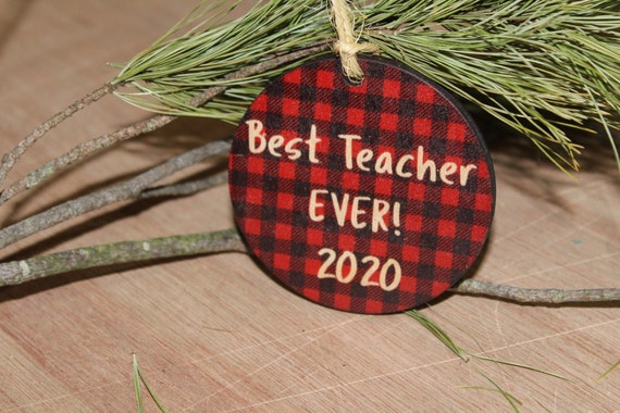 Buffalo Plaid Best Teacher Ever Santa Teach Christmas Ornament Wood Slice Teachers Gift Keychain Décor Wood Circle Sign Gift Cute Unique