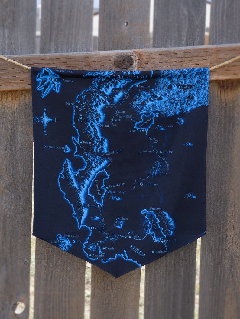 Alagaësia Pennants Blue