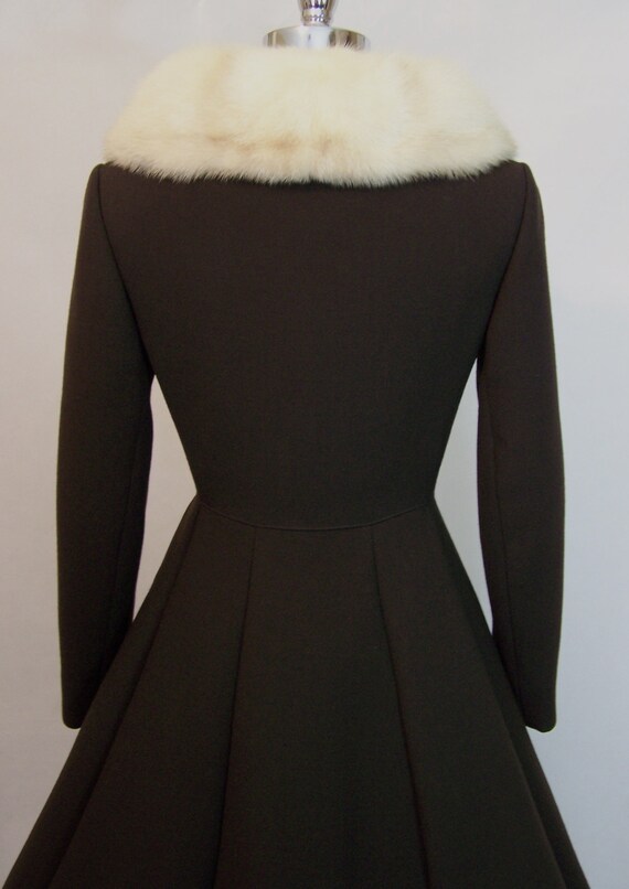 Gorgeous 50s 60s Brown Wool Mink Fur Collar Princ… - image 8