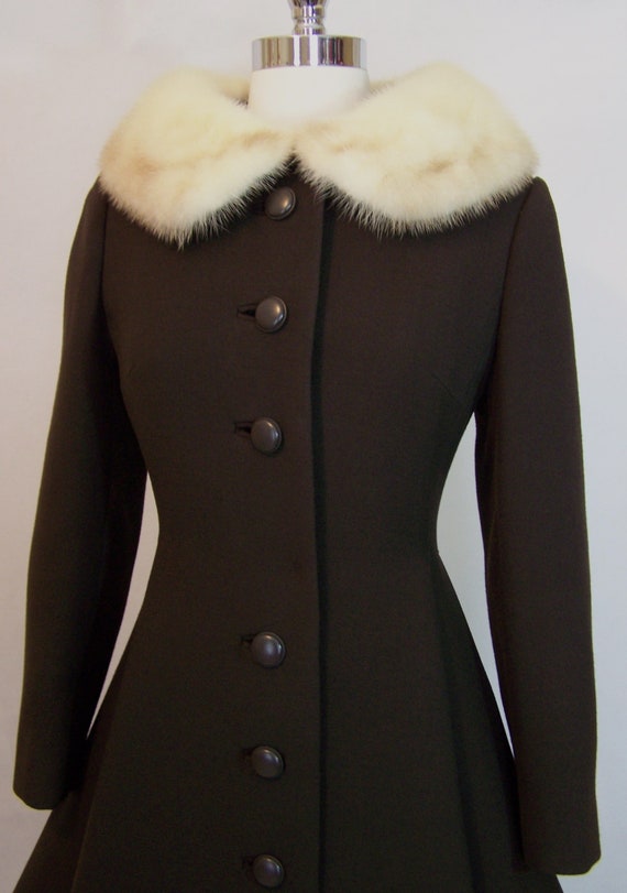 Gorgeous 50s 60s Brown Wool Mink Fur Collar Princ… - image 5