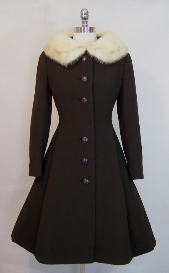 Gorgeous 50s 60s Brown Wool Mink Fur Collar Princ… - image 2