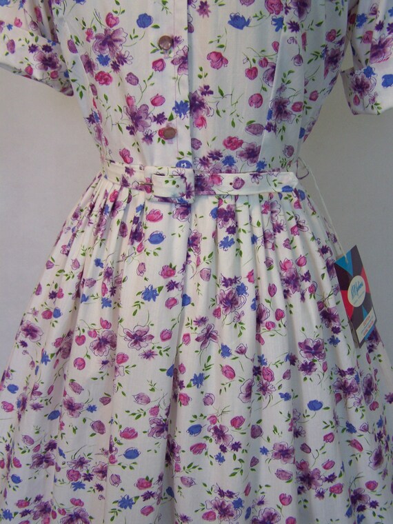 Dress Sale! DEADSTOCK 50s Purple Floral Print Cot… - image 6