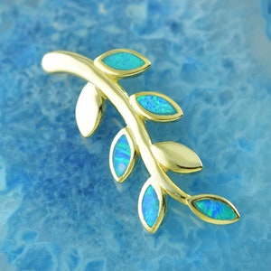 olive leaf opal golden necklace, olive leaf necklace, olive leaf pendant, laurel necklace, opal necklace, opal leaf pendant, laurel pendant