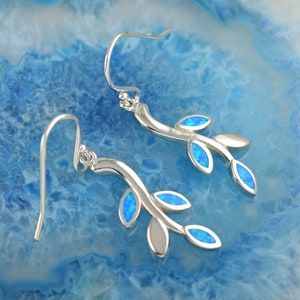 pendientes de plata de ópalo de hoja de olivo, pendientes de ramita de olivo, pendientes de hoja de olivo, pendientes de laurel de ópalo, pendientes de ópalo de hoja, regalo de joyería de dama de honor