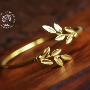 olive leaf golden bracelet, olive leaf bracelet, olive leaf bangle, olive bracelet, bridesmaids bracelet, bridesmaids gift, Greek bracelet Bracelet A