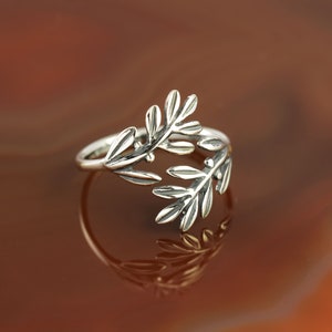 olive leaf silver ring, olive leaf ring, laurel ring, greek ring, greek jewelry, olive twig ring, bridesmaid gift, bridesmaid jewelry
