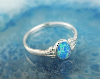 blauer Opal Ring, griechischer Ring, zierlicher Ring, griechischer Schmuck, blauer Opalring, Opalschmuck, Geburtstagsgeschenk, Geschenk für die Frau