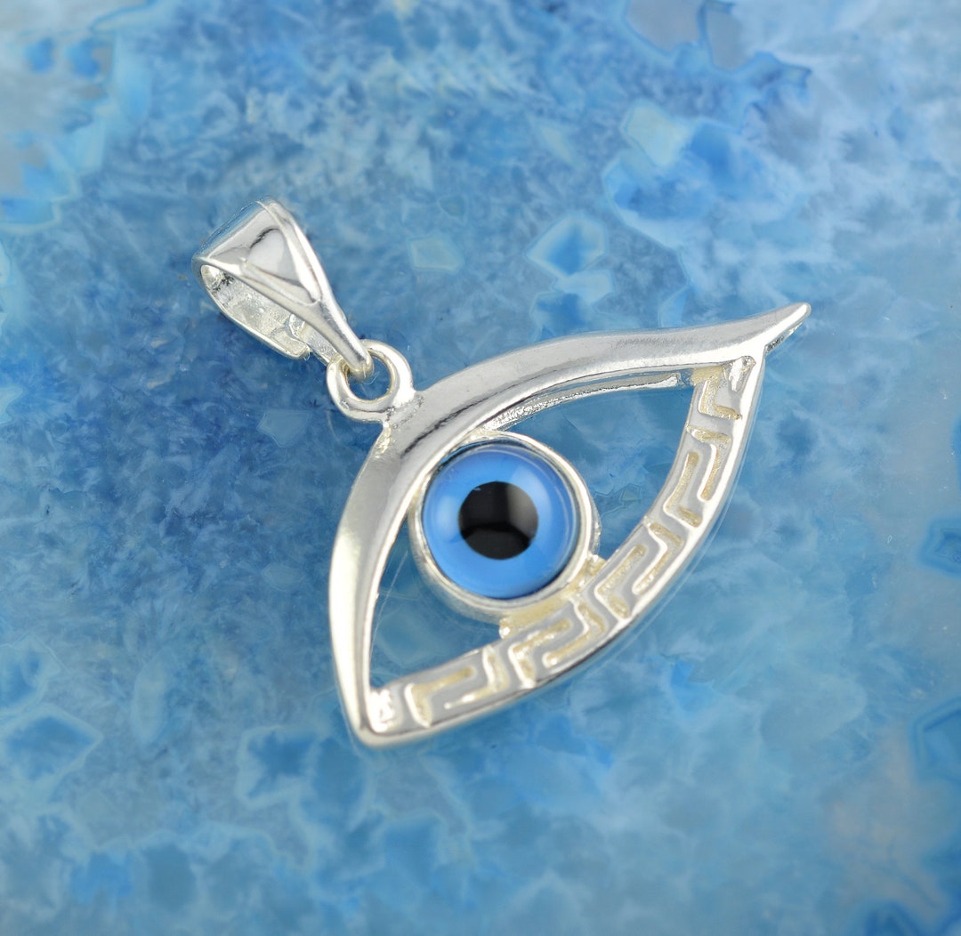 Good Luck Eye Silver Pendant Eye Pendant Lucky Eye Charm - Etsy UK