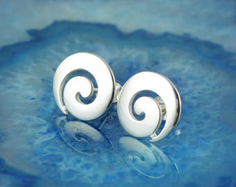 spiral silver stud earrings, spiral earrings, dainty earrings, silver studs, greek earrings, greek jewelry, spiral studs, dainty studs