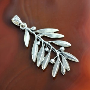 olive leaf silver necklace, olive leaf necklace, olive leaf pendant, laurel necklace, greek pendant, laurel pendant, greek necklace