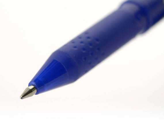 1 stylo friction à encre bleu pointe fine 0,7mm frixion marqueur pour  écriture sur le tissu couture étamine point de croix effaçable a24 - Un  grand marché