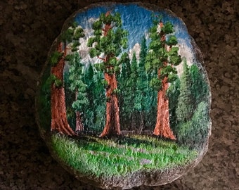 Sequoias gigantes - Pintadas sobre rocas de río