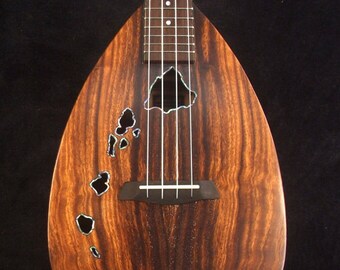 Bruce Wei Solid Acacia Concertukelele, The Islands Soundhole, Hibiscus inleg UF15-2056