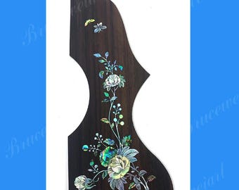 Guitarra tipo Gibson J200 con golpeador de palisandro, incrustaciones de nácar y abulón, Bruce Wei (653)