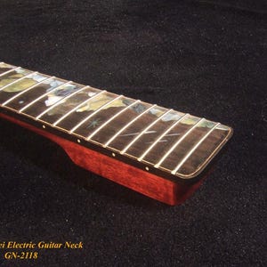 Ersättningshals för Strat för elgitarr, handgjord massiv Purple Heart, Planet-inlägg, Bruce Wei GN-2118 bild 6