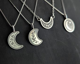 Collana con mezzaluna in argento sterling