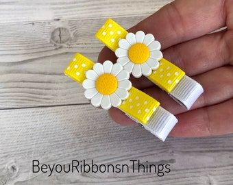 Daisy Flower Hair Barrette