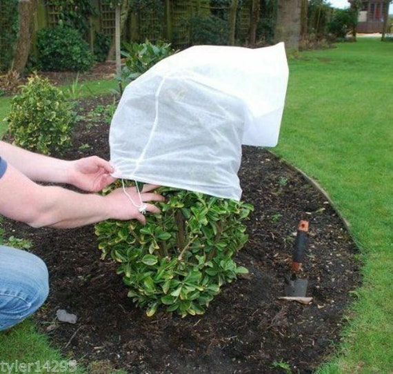 Frost Garden Winter Fleece Jacket Cover Protect Plant Shrub 125cm x 80cm White 