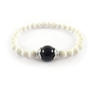 Su Coccu Bracelet with Black Onyx and White Coral - Su Cocco Sardo Bracelet Amulet against evil eye and envy handmade in Italy