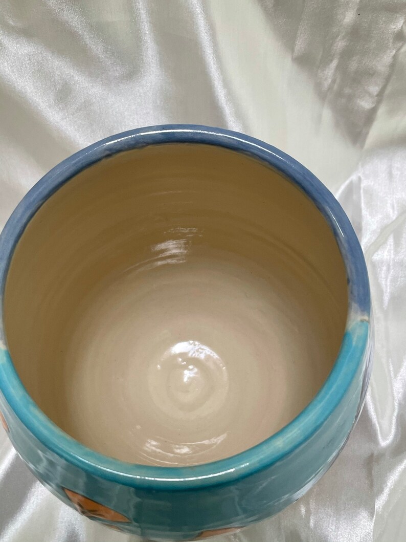 Sierra Avis Pottery Spoon Vase with Underwater Scene