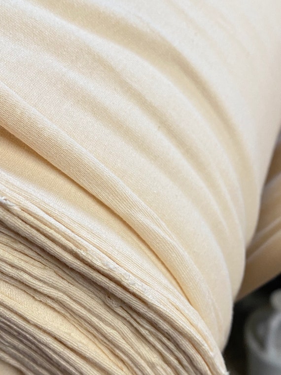 Cream 10 Ounce 95 Cotton 5% Lycra Jersey Knit Stretch Fabric
