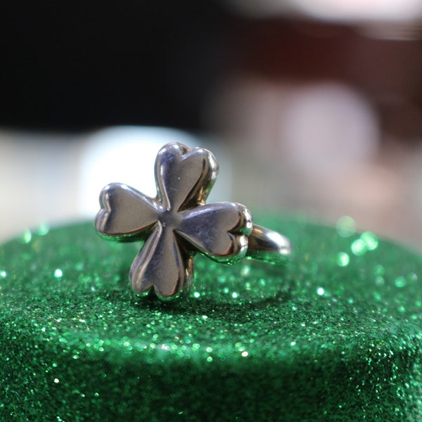 Four Leaf Clover Ring