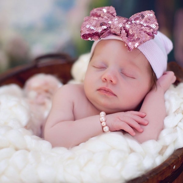 Newborn hat, Newborn Bow hat, Newborn photo shoot hat, Baby shower gift, Coming home from the hospital hat