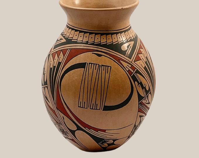 Vintage MATA ORTIZ Polychrome Pottery Jar Signed Quico Marquez