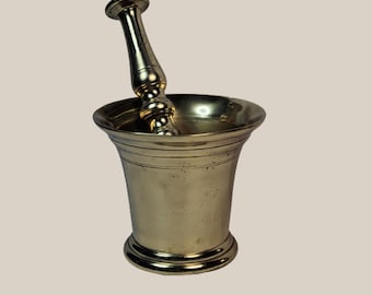 Brass English Mortar and Pestle
