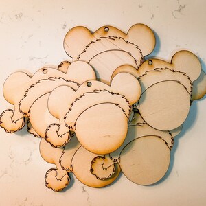 DIY Santa Mickey Mouse Family Activity, Disney Inspired DIY Christmas Ornaments bild 1