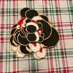 DIY Santa Mickey Mouse Family Activity, Disney Inspired DIY Christmas Ornaments bild 2