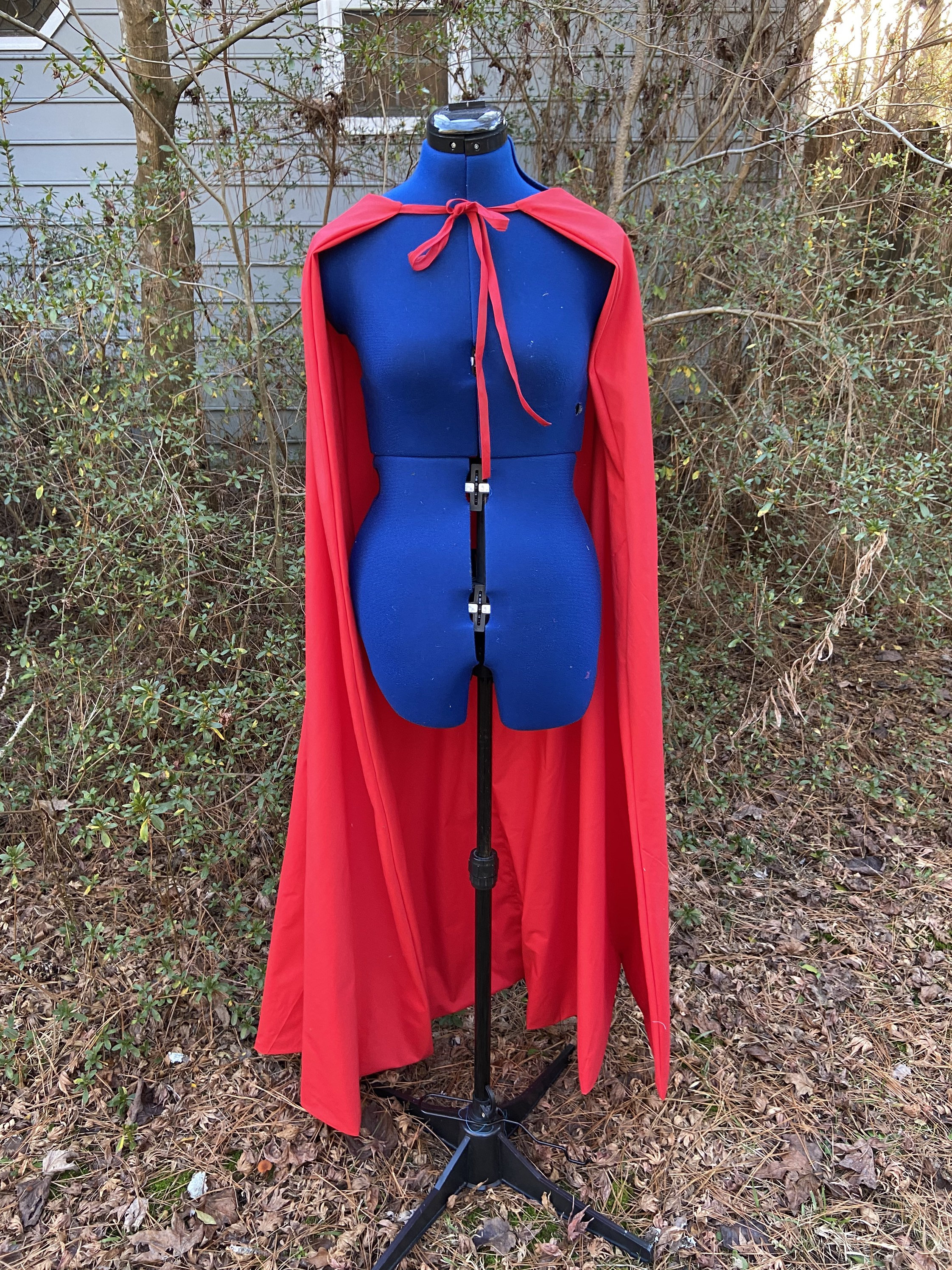 Basic Red Superhero Long Cape or Cloak With Ties for Costume or Cosplay ...