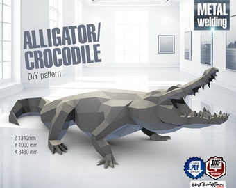 Può includere: Un modello 3D di un alligatore o coccodrillo, realizzato in metallo, con la bocca aperta. Il modello è alto 1340 mm, largo 1000 mm e lungo 3480 mm. L'immagine include il testo "ALLIGATOR/CROCODILE DIY pattern" e "METAL welding".