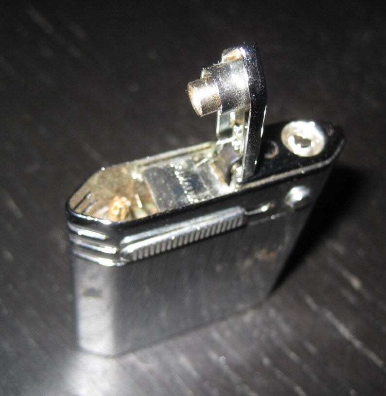 Vintage GERMAN FUMALUX Chrome Engraved Novelty electric lamp Petrol Lighter