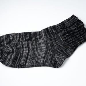 Men&#39;s hand knitted handmade black gray wool knit Socks 29 44 11 Soft warm woolen socks