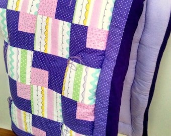 The COZIEST, easy-to-make over-stuffed, tied baby quilts