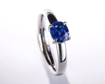 Custom made: Engagement ring Kashmir Blue Sapphire Diamond White Gold Unise Ring Royal Blue family heirloom blue corundum magic gemstone