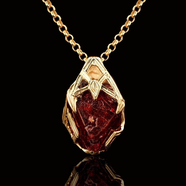 Red Spinel Gold Pendant Raw Crystal Jedi Spinel Star Wars Movie Style Gemstone Necklace Jewelry Gift Men Woman LOTR Pendant Jewelry Unisex