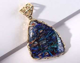 Opal Necklace Boulder Opal Pendant Fine Boulder Koroit Australian Collectible Opal Yellow Gold High Jewelry Unisex Necklace Lord of the Ring