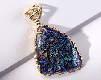 Opal Necklace Boulder Opal Pendant Fine Boulder Koroit Australian Collectible Opal Yellow Gold High Jewelry Unisex Necklace Lord of the Ring