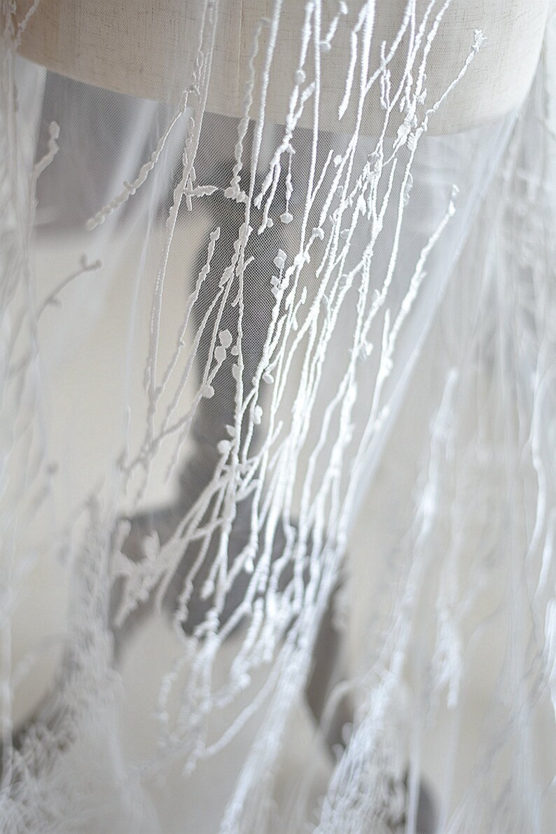 Branch Pattern Lace Fabric for Bridal Dress New Design Bridal Embroidery Tulle Mesh Lace Fabric