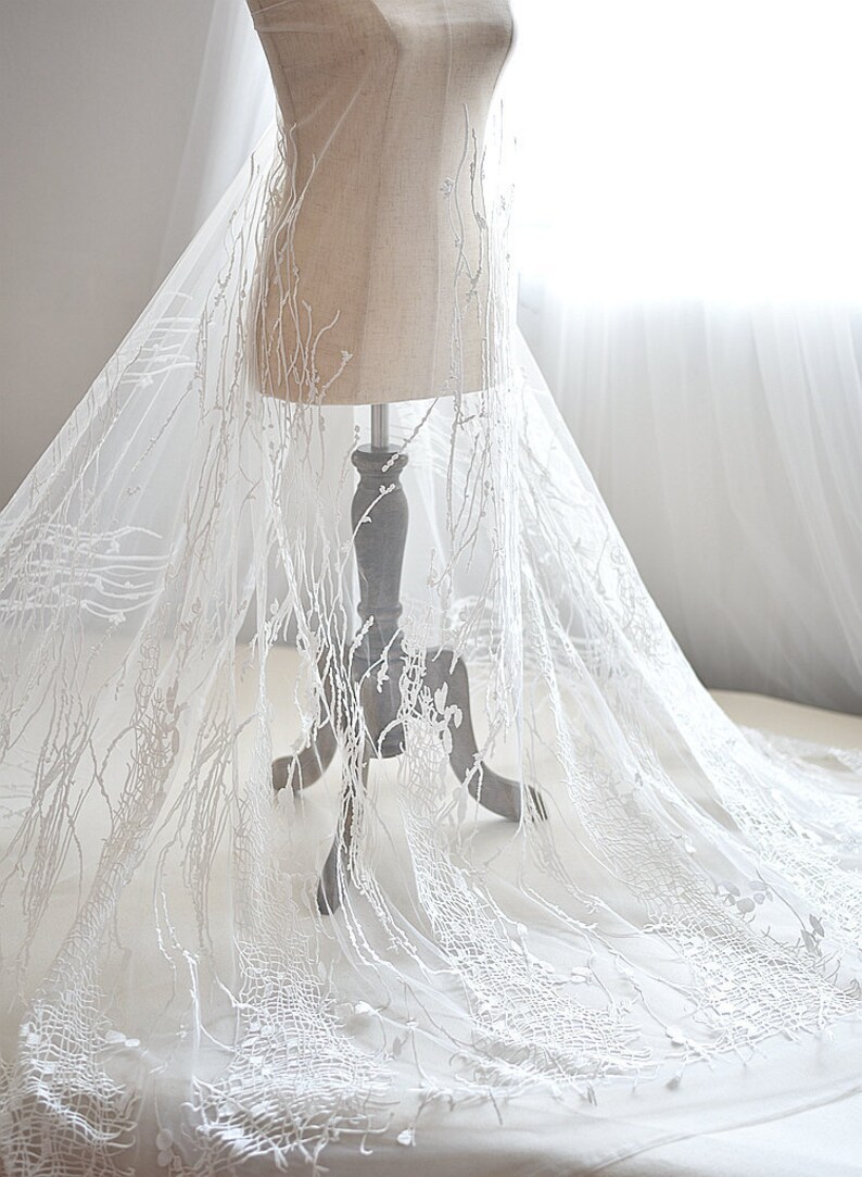 Branch Pattern Lace Fabric for Bridal Dress New Design Bridal Embroidery Tulle Mesh Lace Fabric