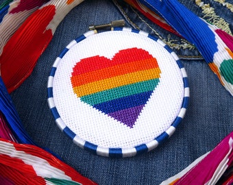 Rainbow heart cross stitch pattern, rainbow needlepoint, beginner cross stitch lgbtq decoration rainbow needlepoint pattern needlework frame