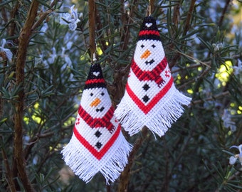 Christmas snowman cross stitch pattern, Christmas earrings cross stitch Christmas ornament pattern needlepoint earrings embroidered earrings