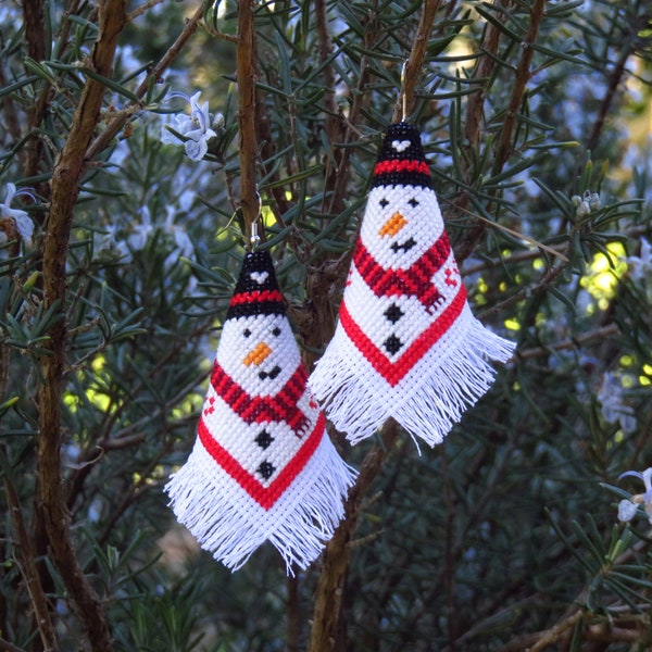 Christmas snowman cross stitch pattern, Christmas earrings cross stitch Christmas ornament pattern needlepoint earrings embroidered earrings