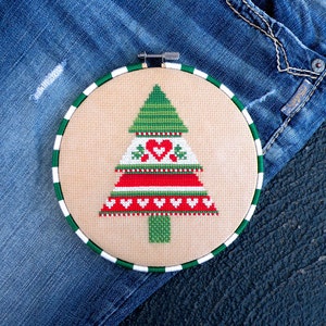 Christmas tree cross stitch patterns, counted cross stitch tree Christmas crafts DIY holiday cross stitch pdf needlepoint pattern embroidery