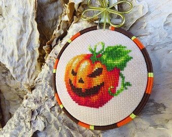 Halloween pumpkin cross stitch pattern, Halloween cross stitch pattern, Halloween decoration spooky season Halloween diy pumpkin needlepoint