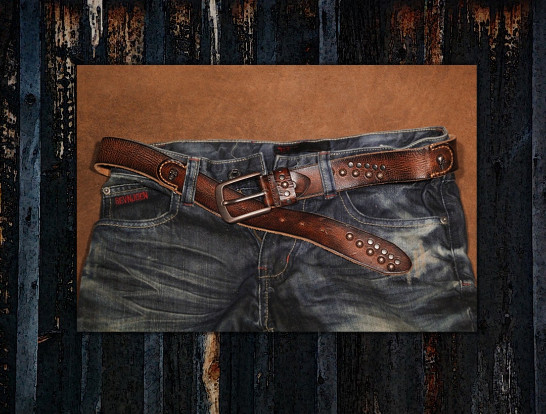 Fashion Diversity Leather Belt * Skull Studded Rivet Design * Top