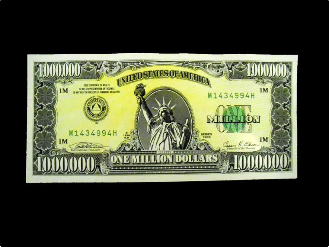 洋楽 Lunasicc/Million Words a Million Dollars A Million Words a Million Dollars - Album by Lunasicc